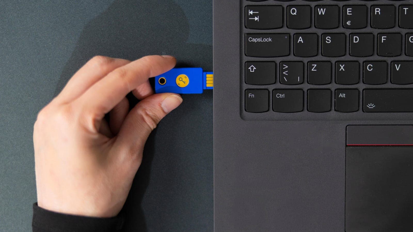 USB se desconecta solo: causas y cómo solucionarlo