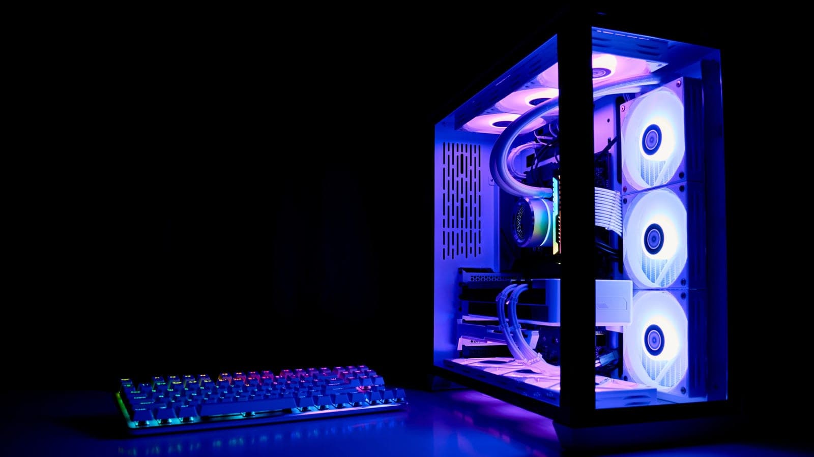 Por qué no debes poner tu PC en el piso (y qué pasa si lo haces)