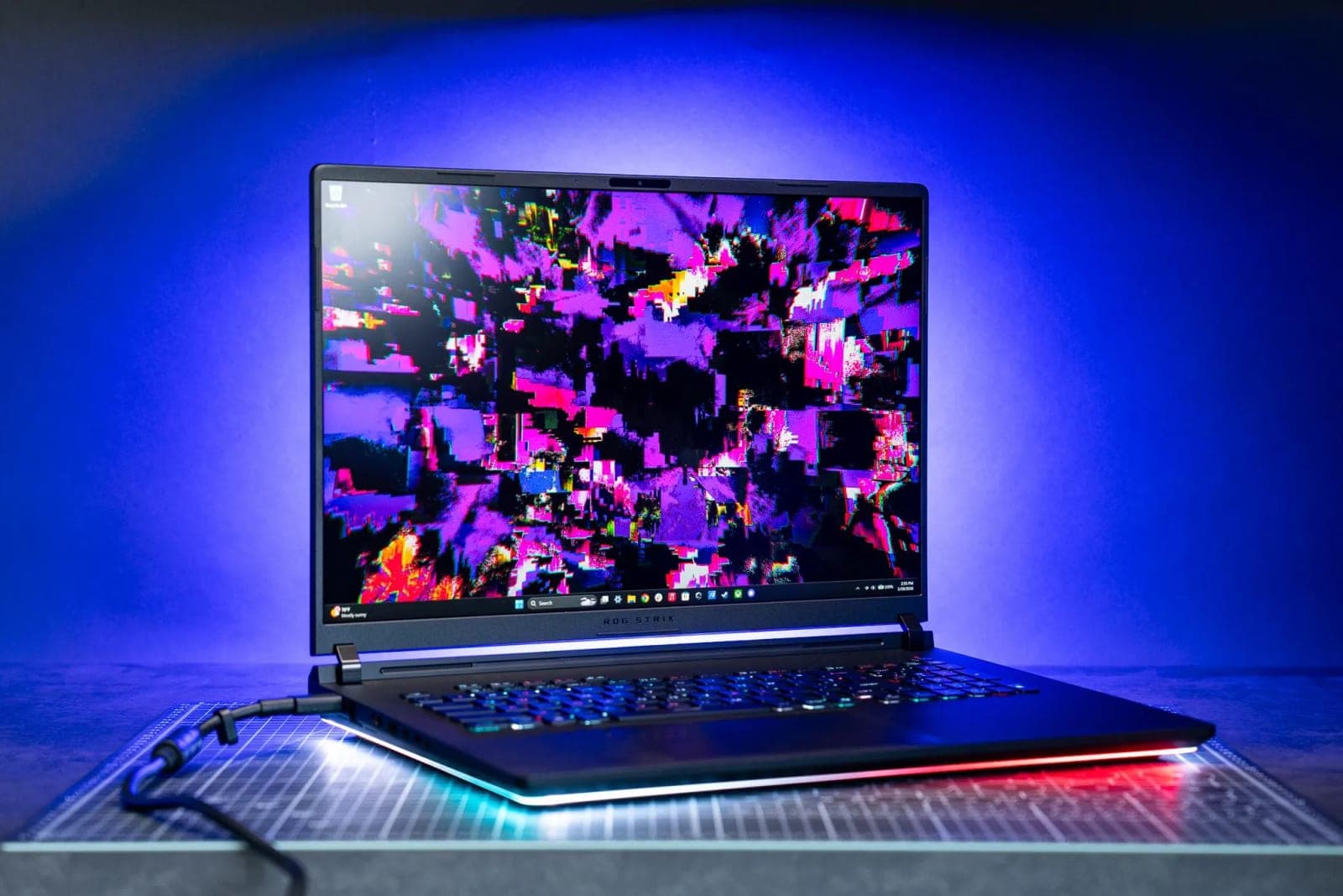 ASUS ROG Strix Scar 18: la laptop gaming sin motion blur