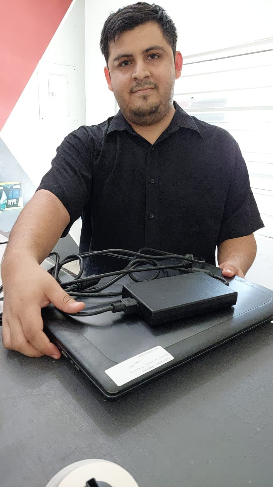 Cliente de ECAPRO con su equipo