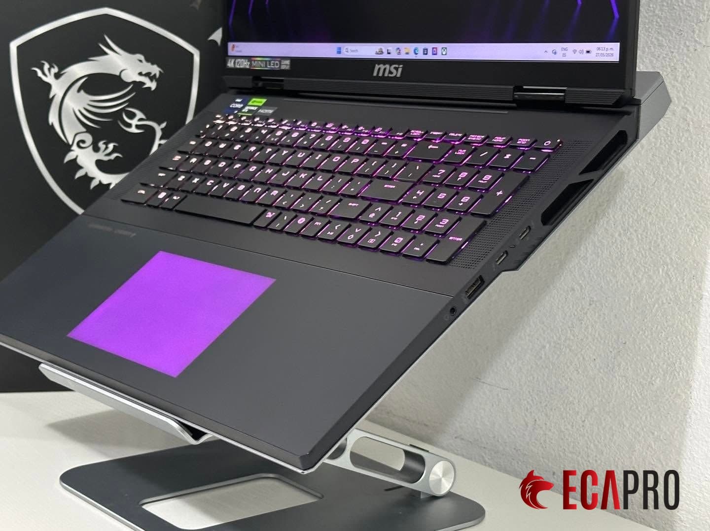 MSI TITAN 18